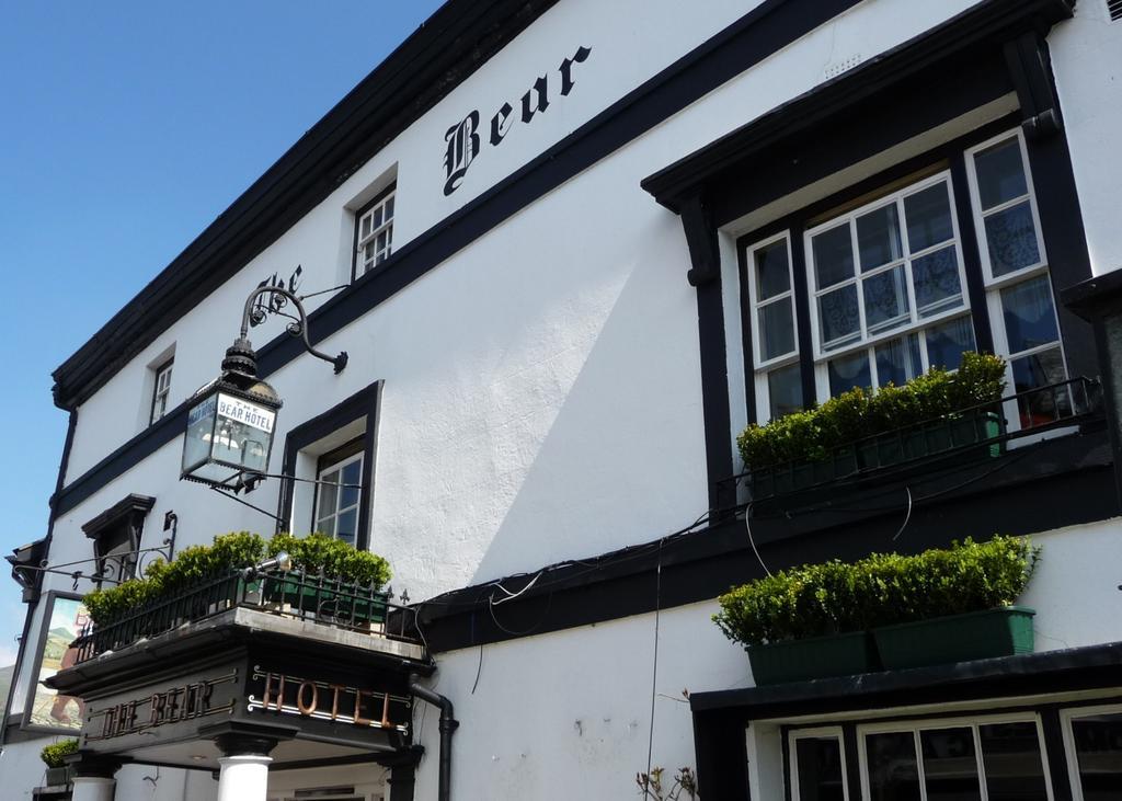 Bear Crickhowell Hotel Exterior photo