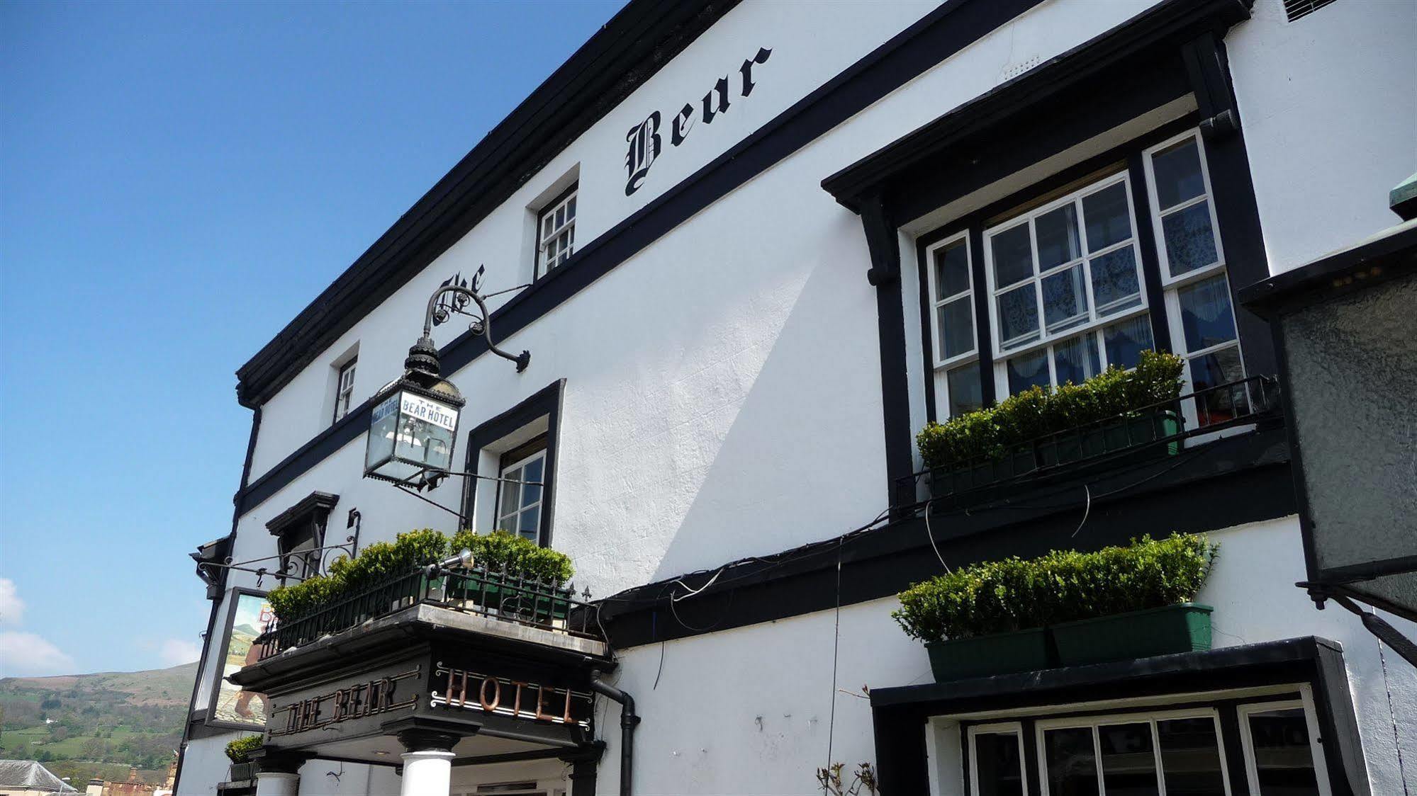 Bear Crickhowell Hotel Exterior photo